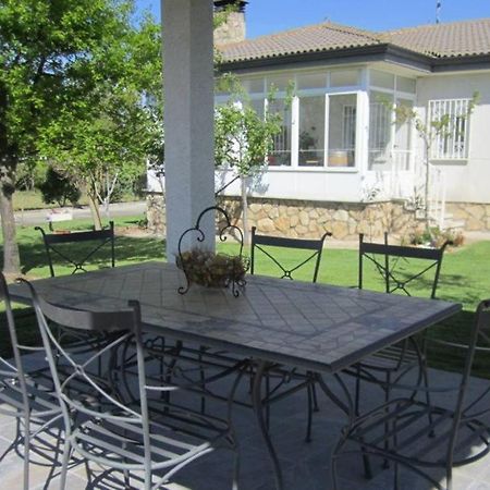 Tres Hermanos Con Piscina Privada Pelabravo Luaran gambar