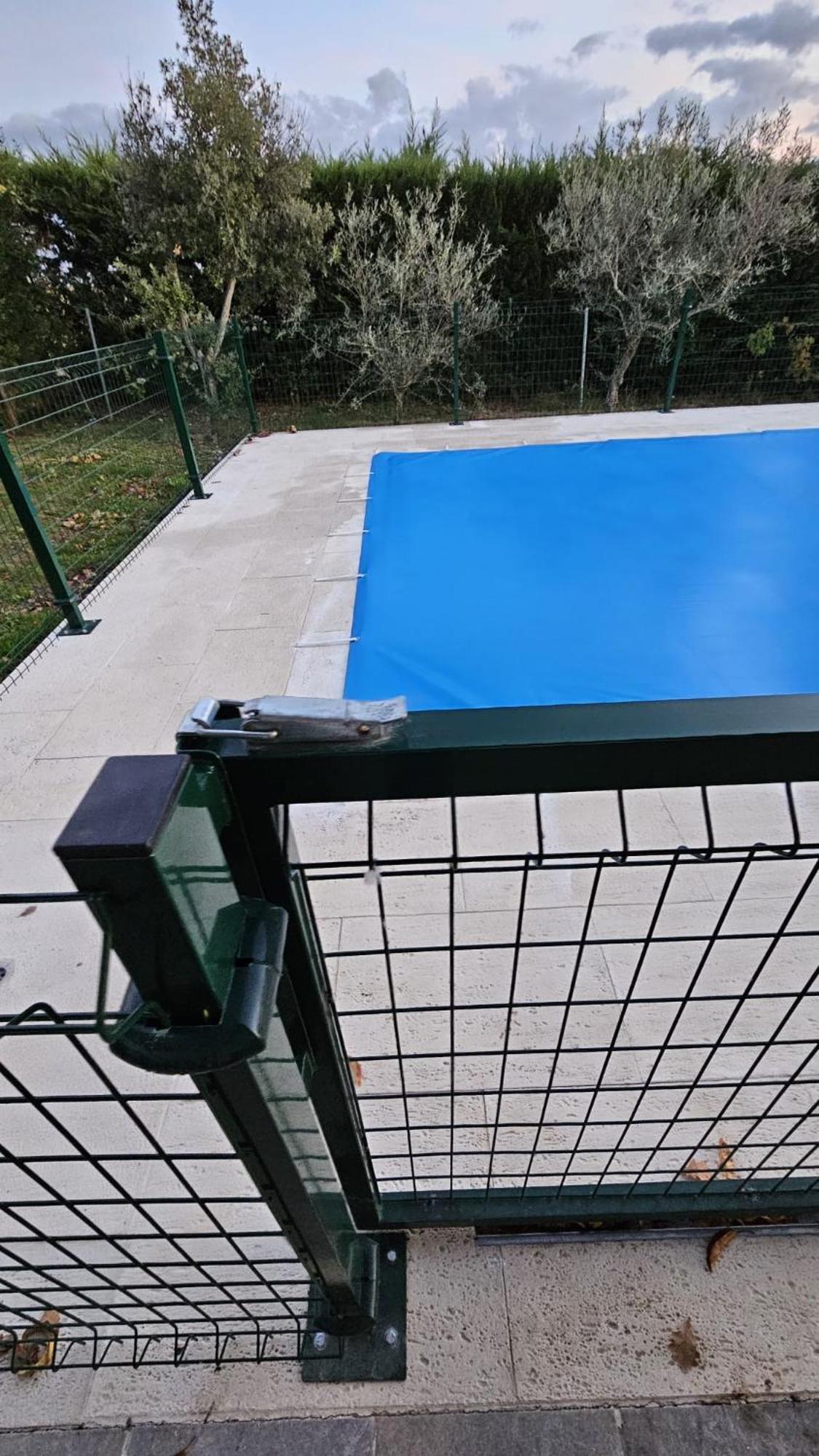 Tres Hermanos Con Piscina Privada Pelabravo Luaran gambar